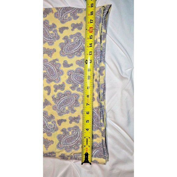 Lauren Ralph Lauren Studio Pillowcases Set of 2 Yellow Paisley Standard Size - Picture 3 of 6